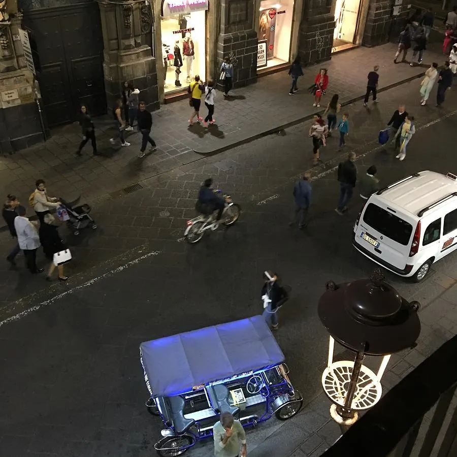 *** Panzió B&B Etnea Palace Catania-Fontanarossai nemzetközi repülőtér Olaszország